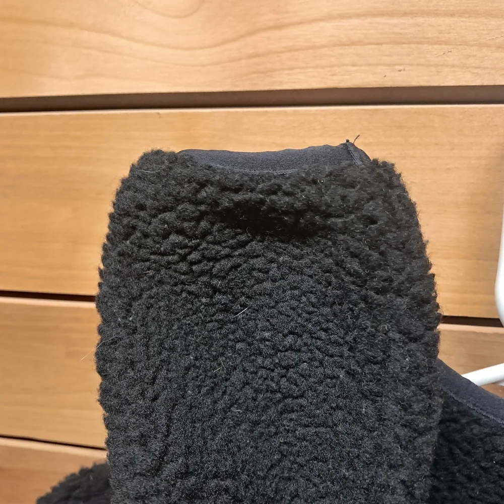 Fjallraven Black Fleece Jacket - Picture 5 of 6